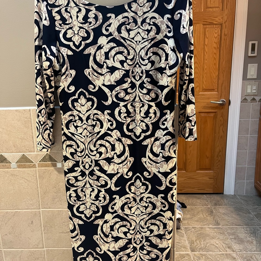 NWT mid length dress - Picture 2 of 4